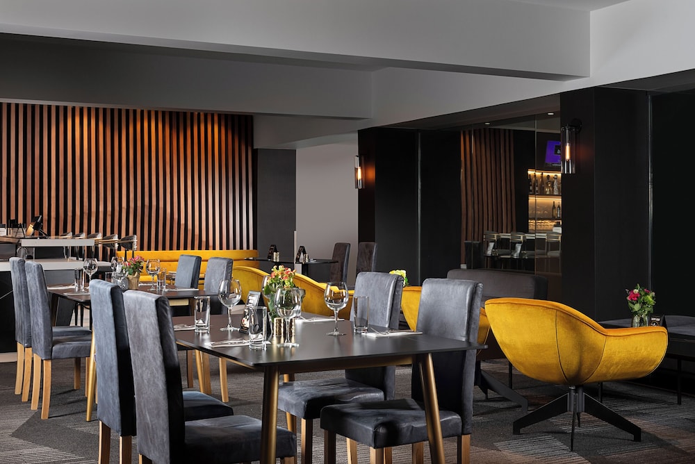 Champions Club and Hotel, Houston Westchase 35/54