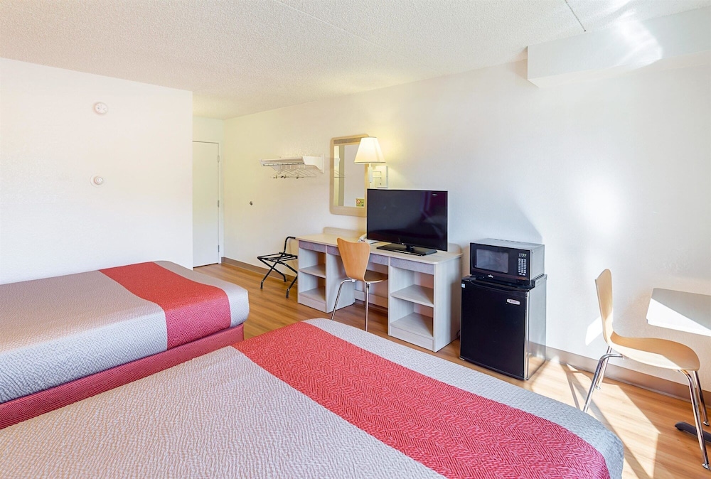 Motel6 Spokane, WA - East 24/34