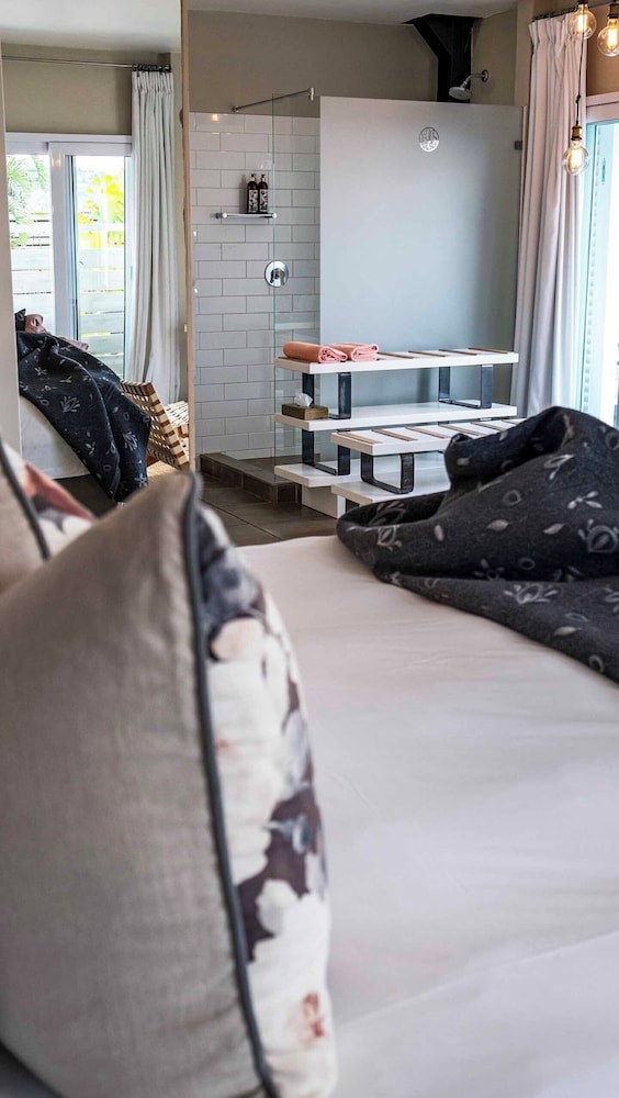The Lofts Boutique Hotel 77/99