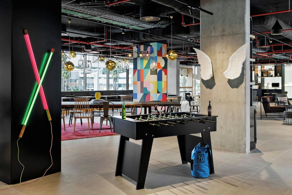 Moxy Alfragide Lisboa 47/58