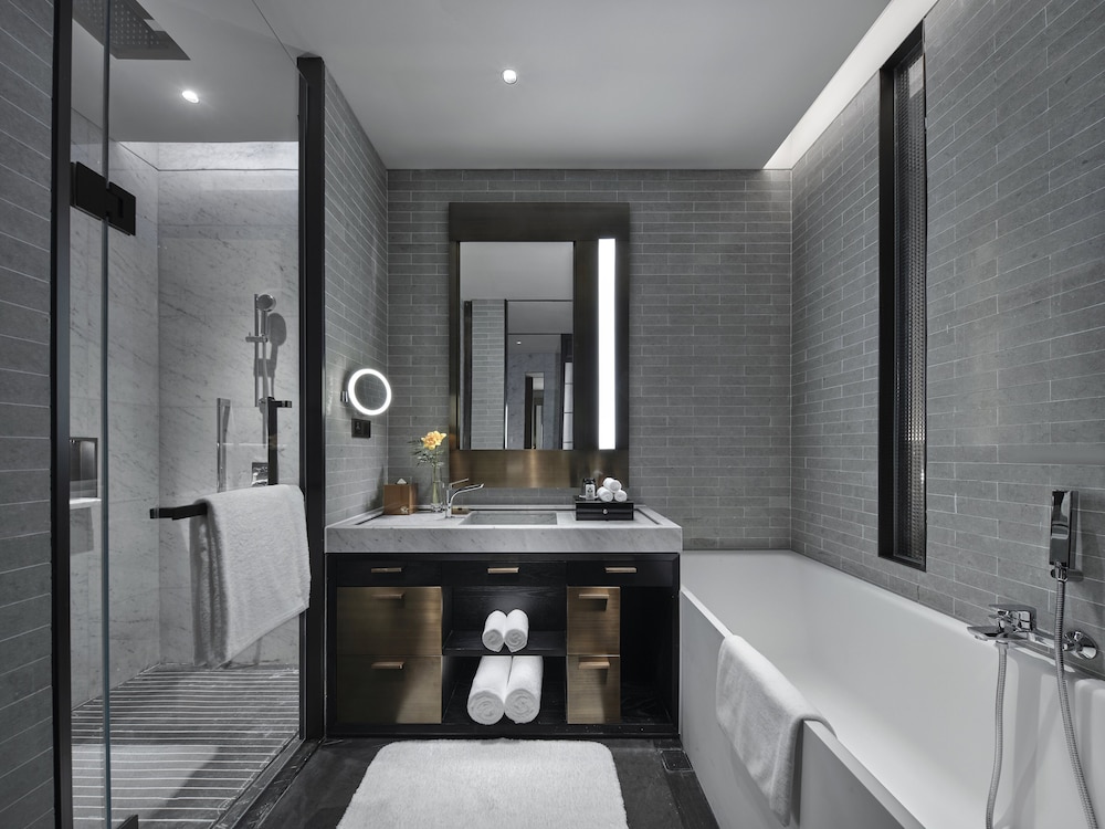 Intercontinental Dongguan 11/76