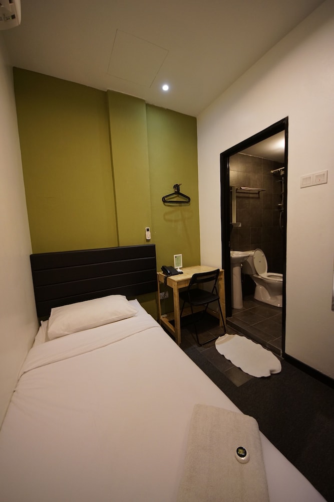 Tulip Hotel 15/40