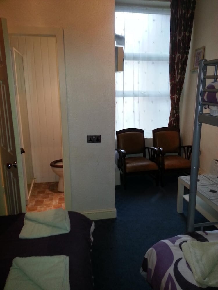 Jesmond International Hotel 52/69
