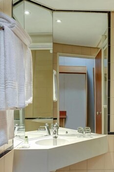 Stayeasy Pretoria 45/45
