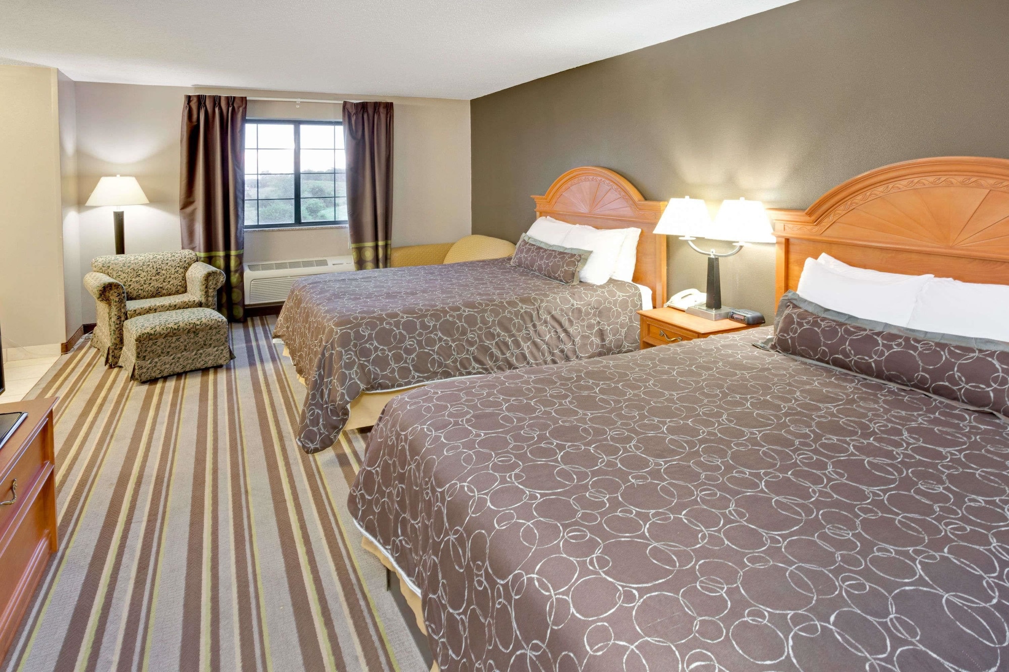 Standard, 2 Queen Beds
