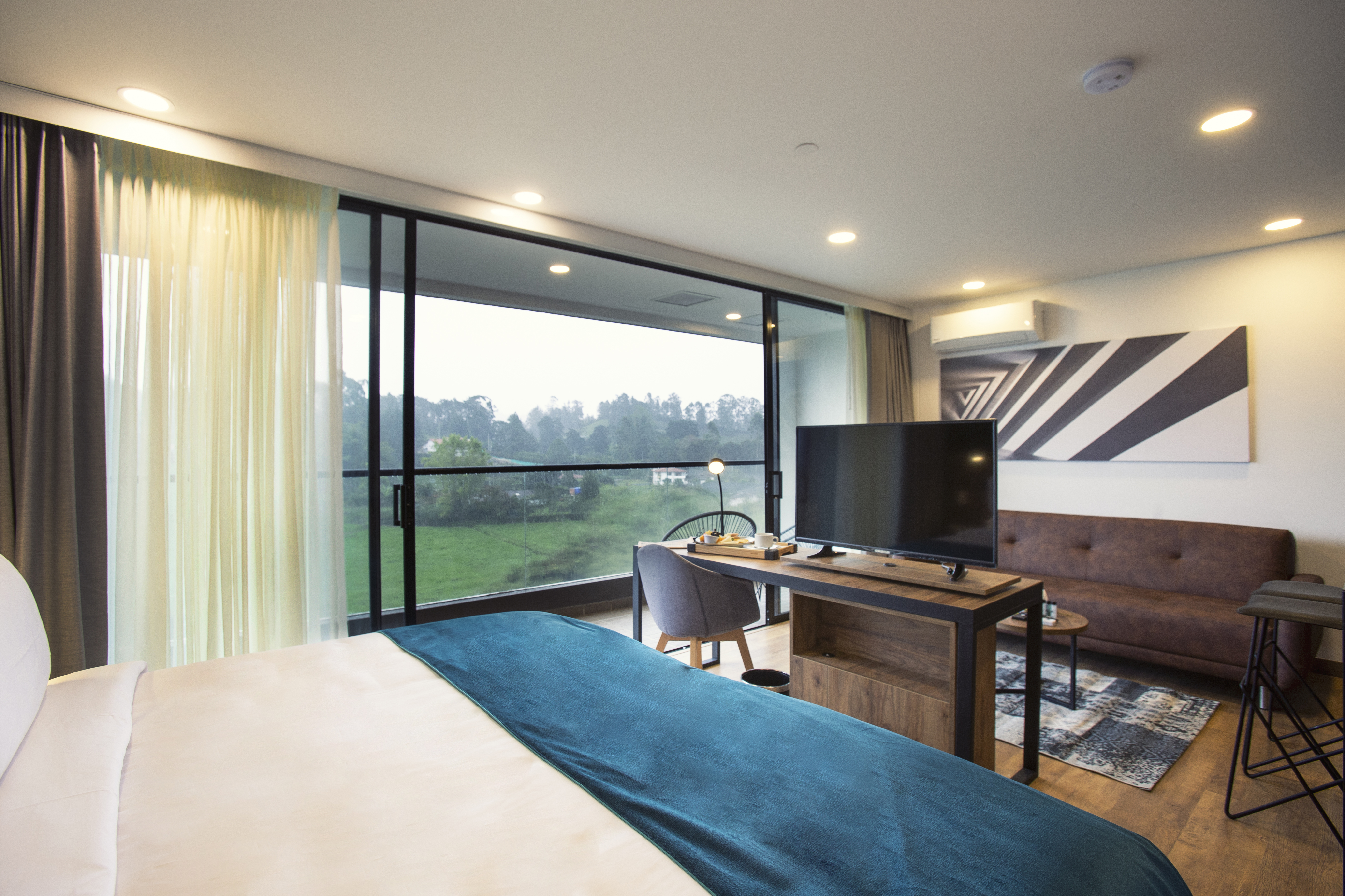 Junior Suite, Superior