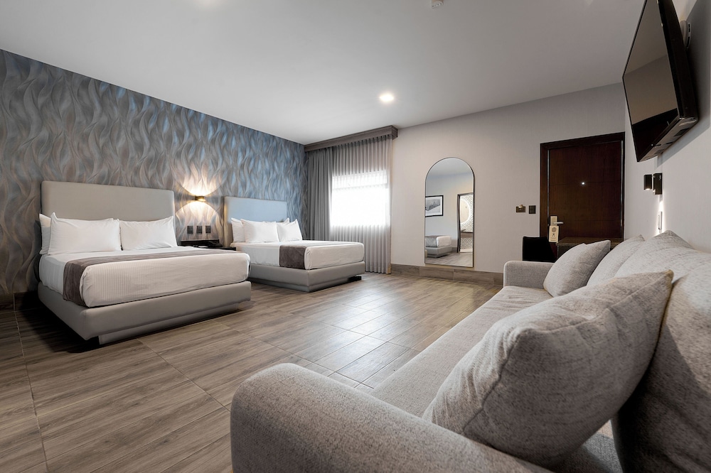 Hotel Estancia Business Class 16/50