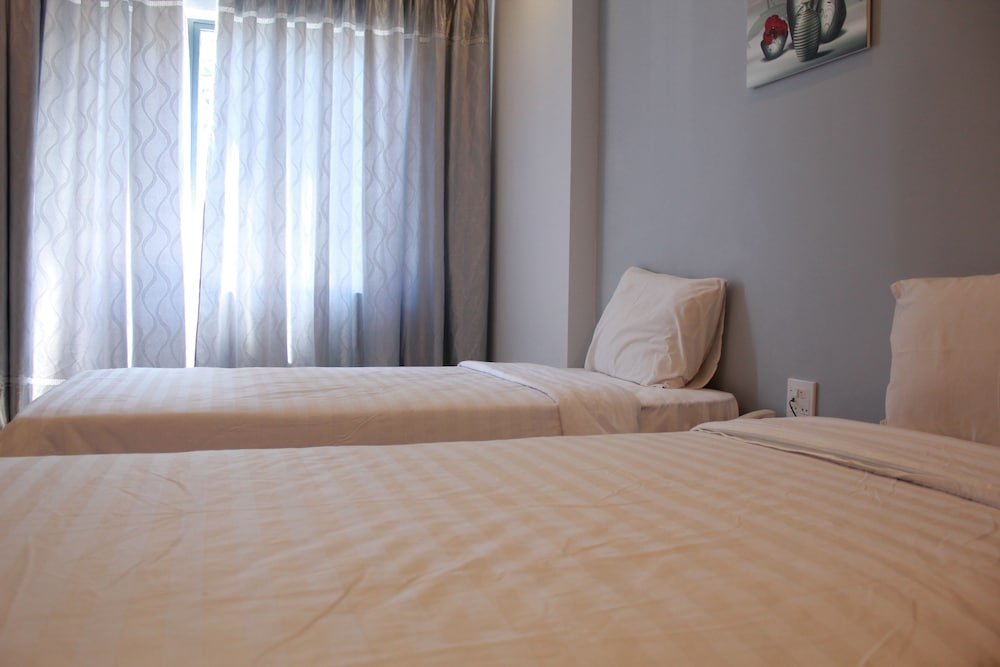 Ly Ky Hotel 2 12/32