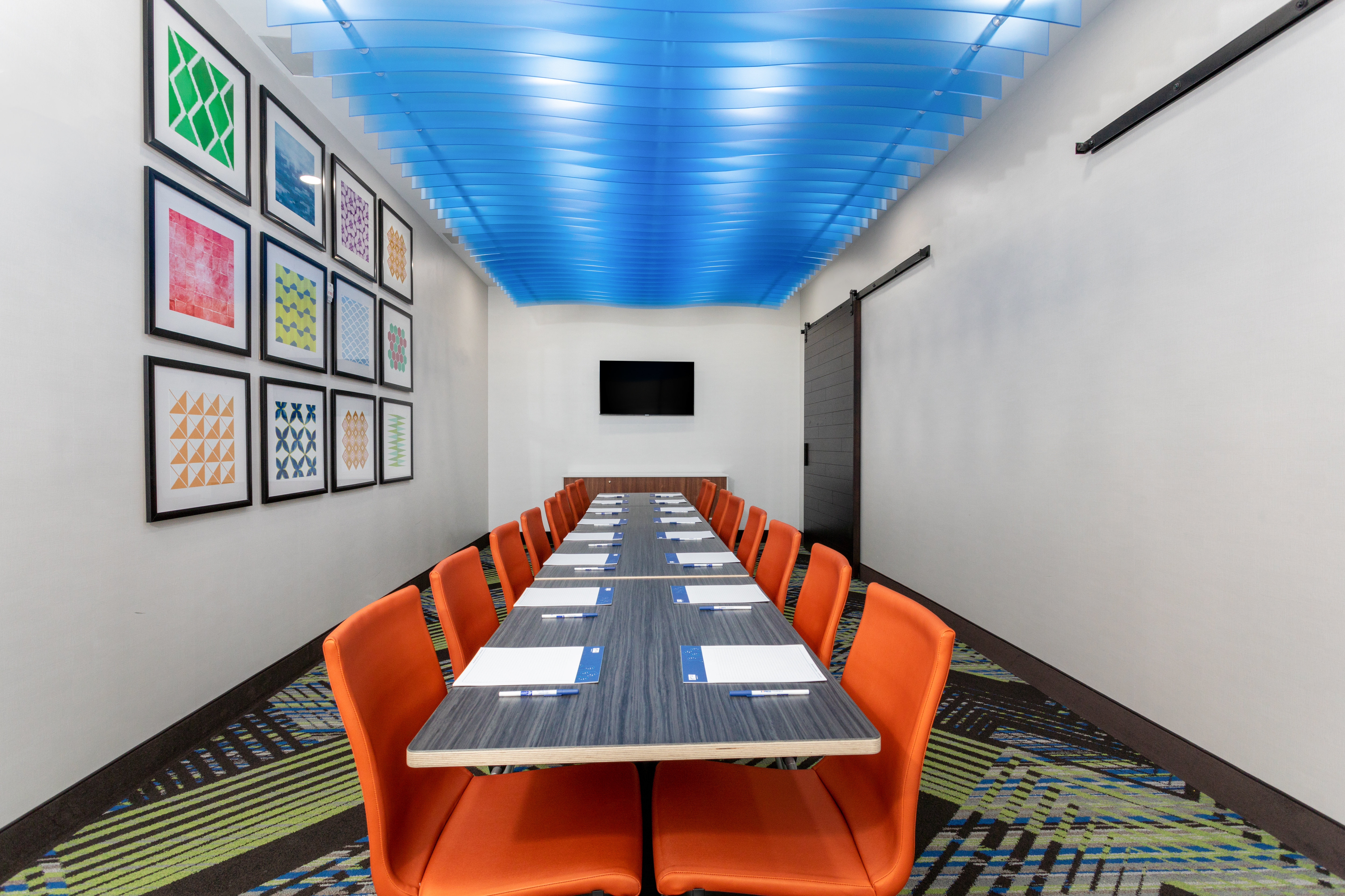 Holiday Inn Express & Suites Miramar 60/71