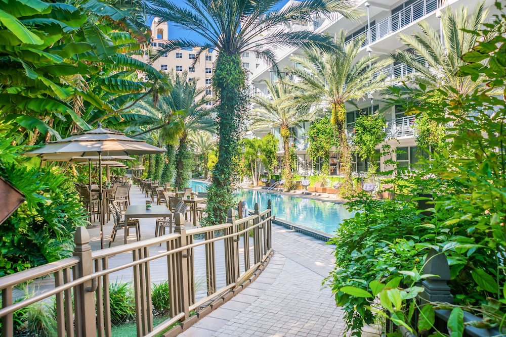 National Hotel Miami Beach 71/73
