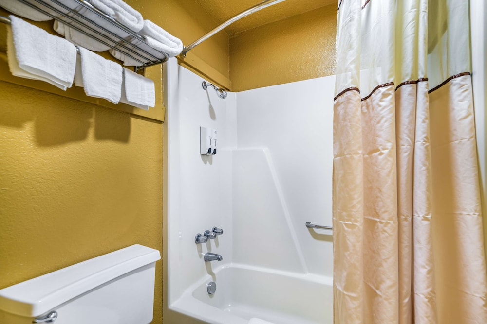 Americas Best Value Inn 15/40