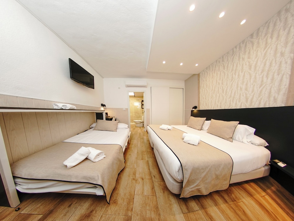 Standard, Triple, 3 Beds