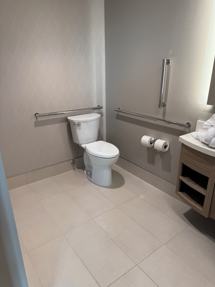 SpringHill Suites Fargo 39/42