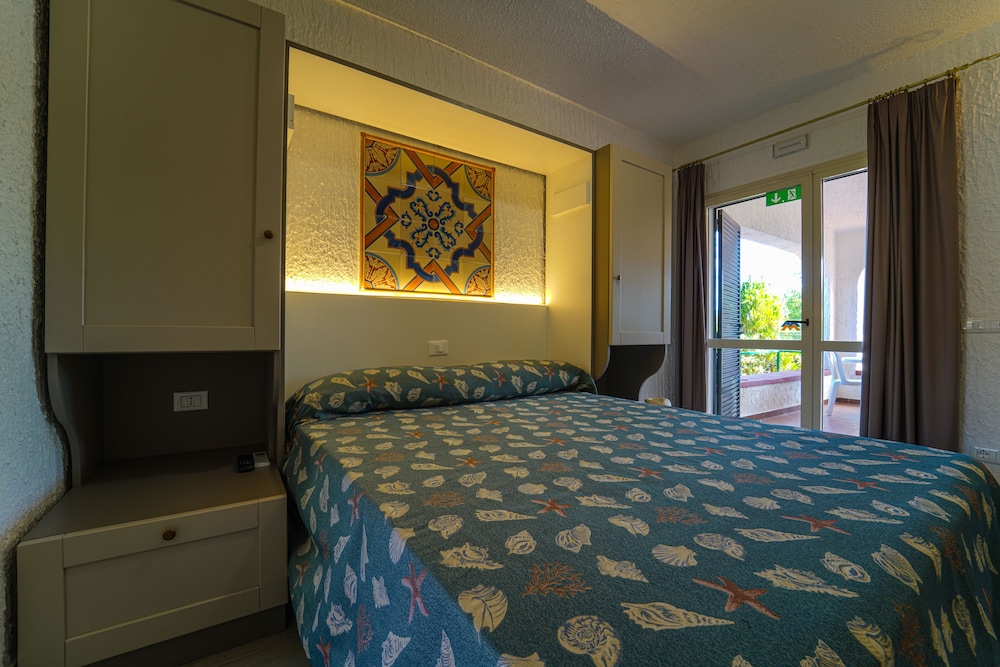 Cefalu Resort Sporting Club 8/69