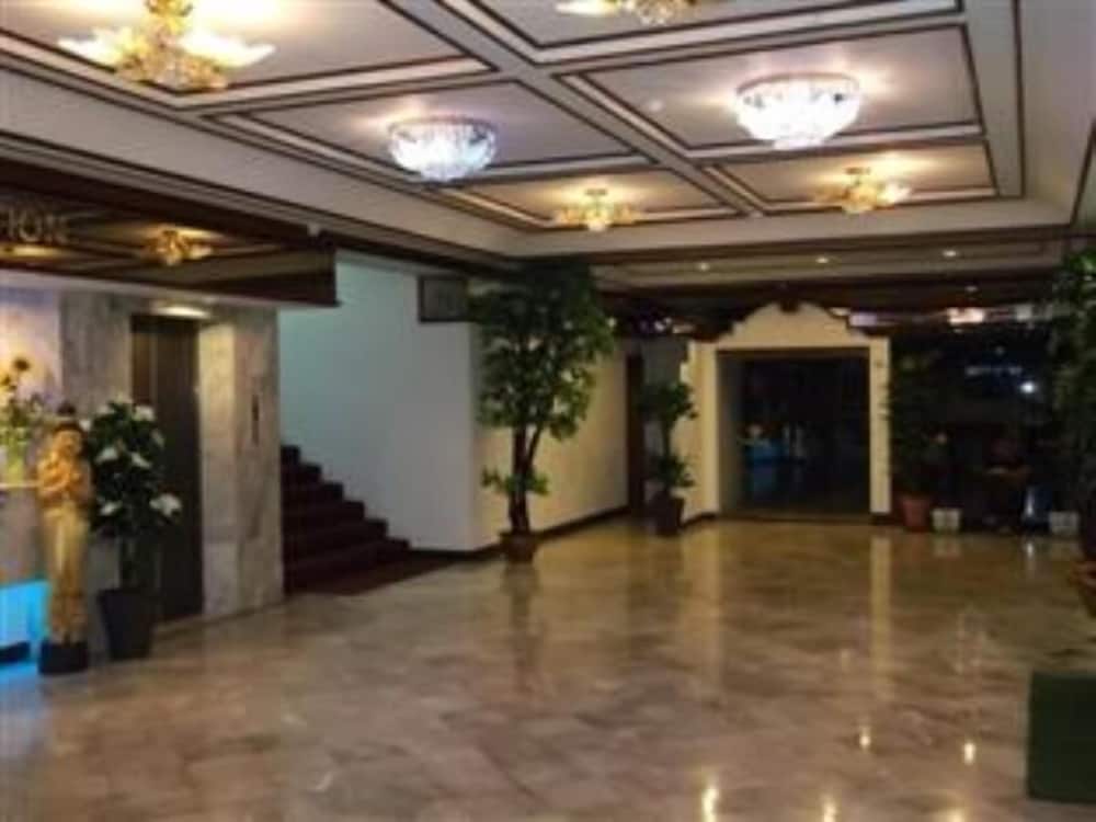 MERLIN GRAND HOTEL HAT YAI 7/29