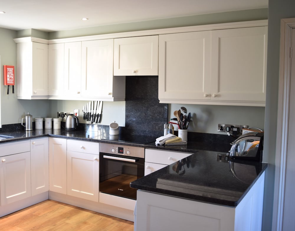 Cheltenham Cottage 5/22