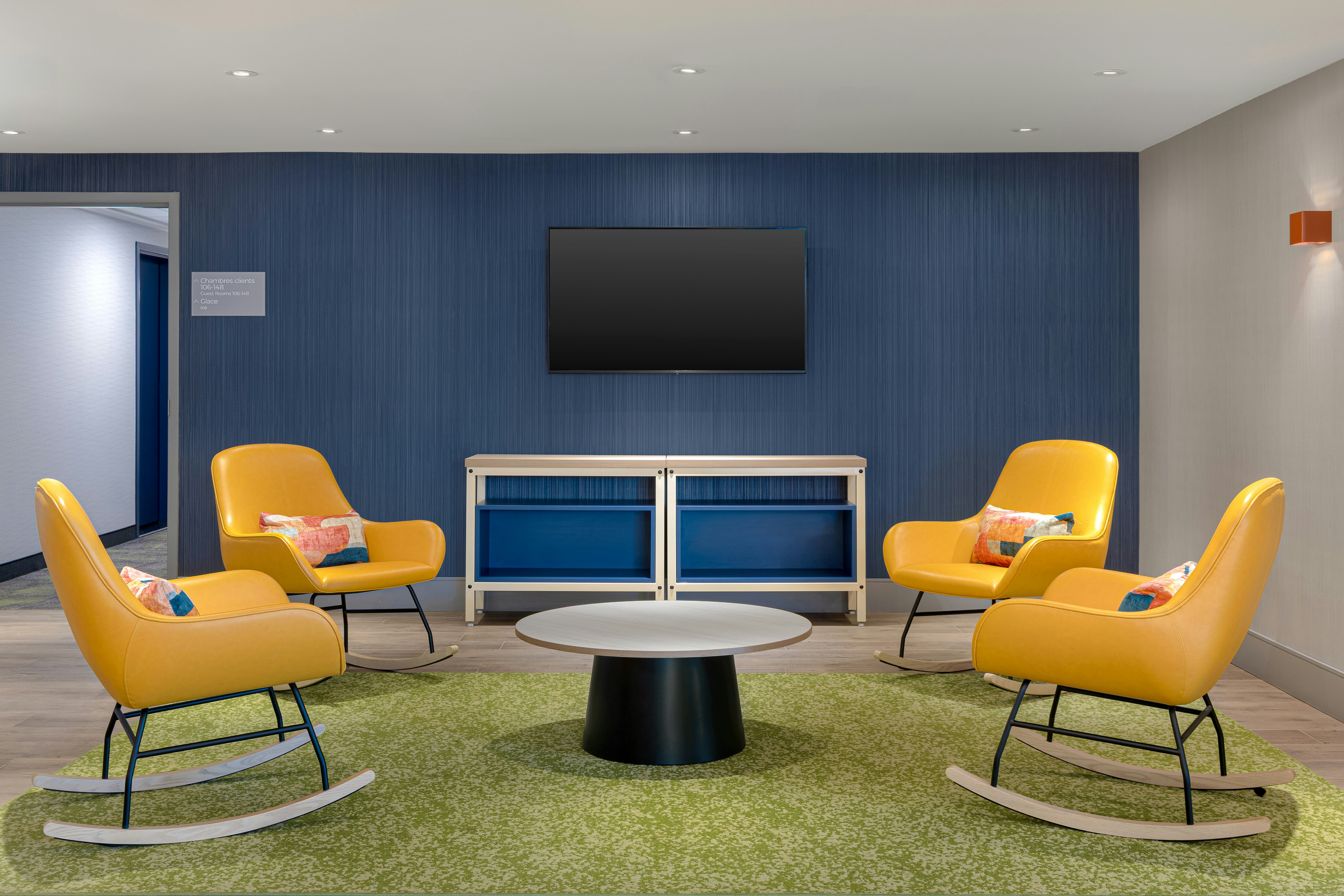 Spark by Hilton Montreal Brossard 23/24