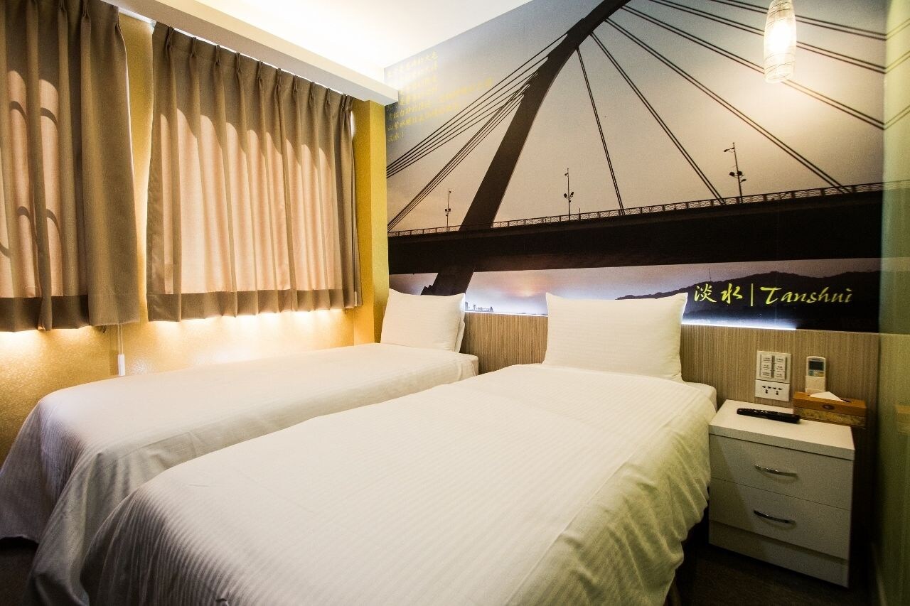 SUPERIOR, TWIN BEDS