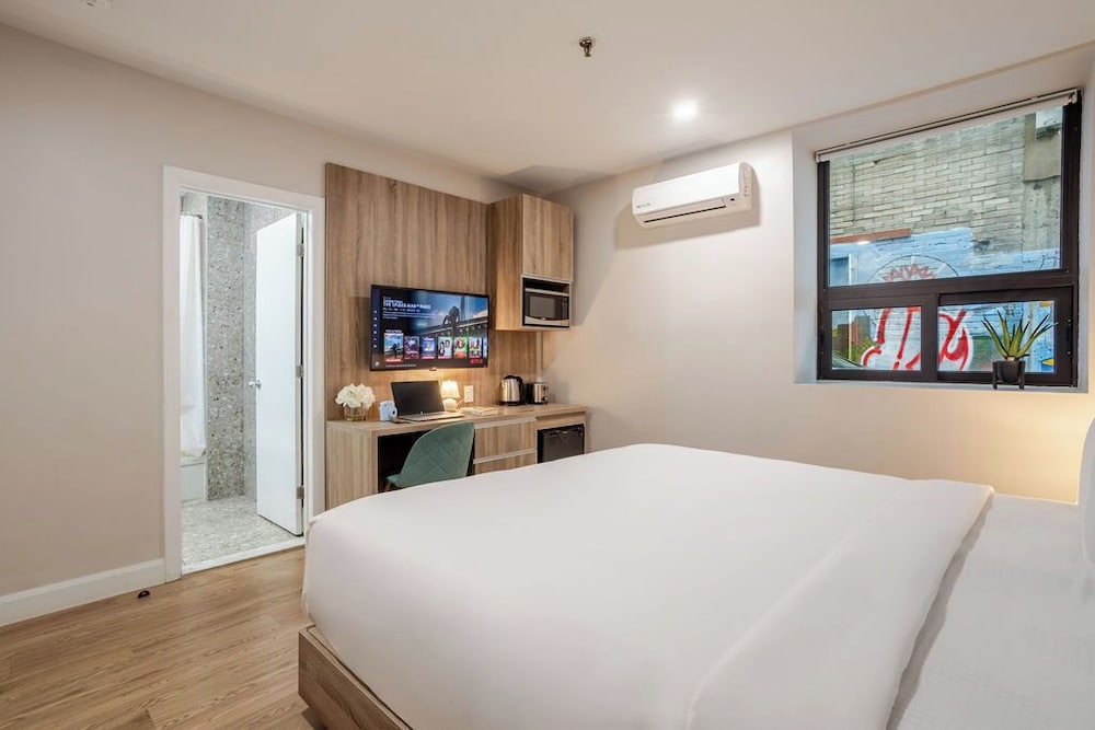 Olympia Hotel By Lodgo 13/40