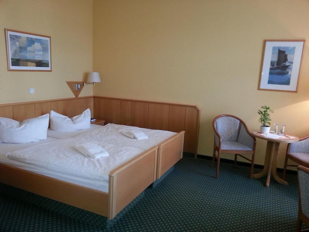 Hotel Am Schloss 15/50