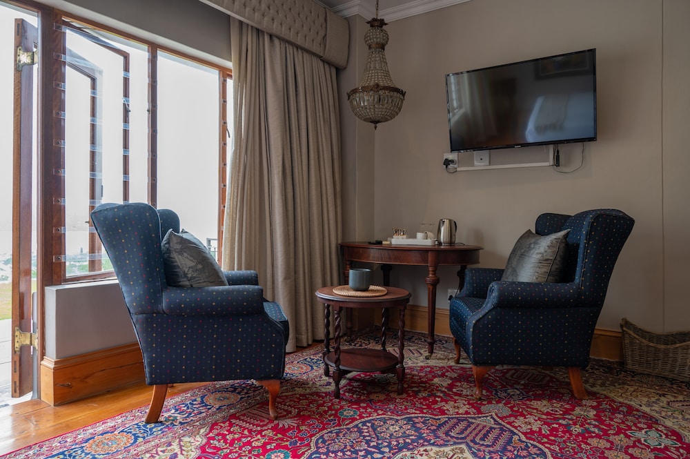 Madison Manor Boutique Hotel 60/72