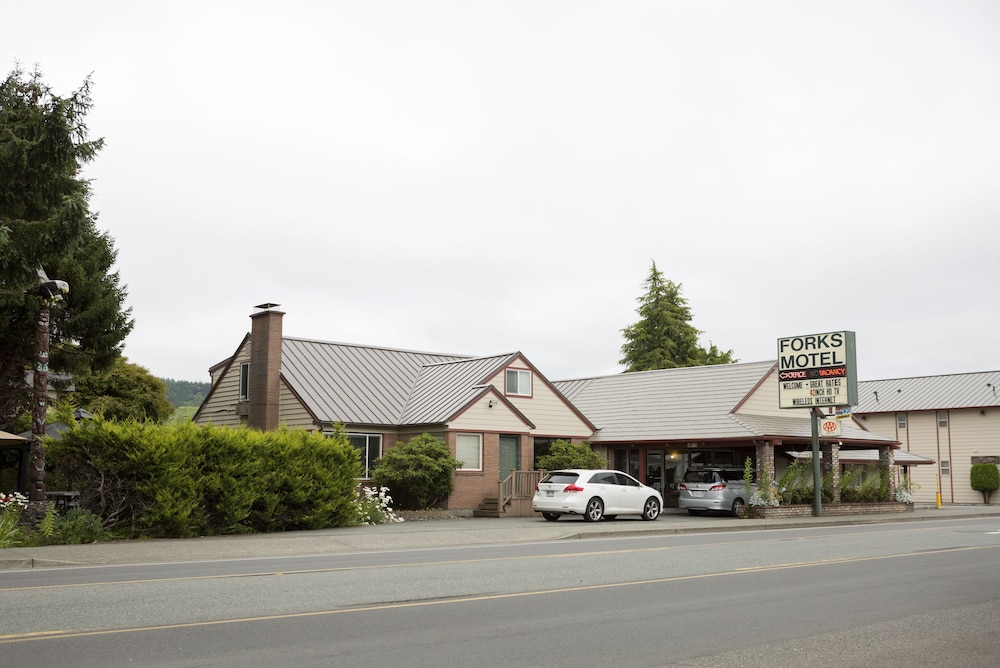 Forks Motel 41/50