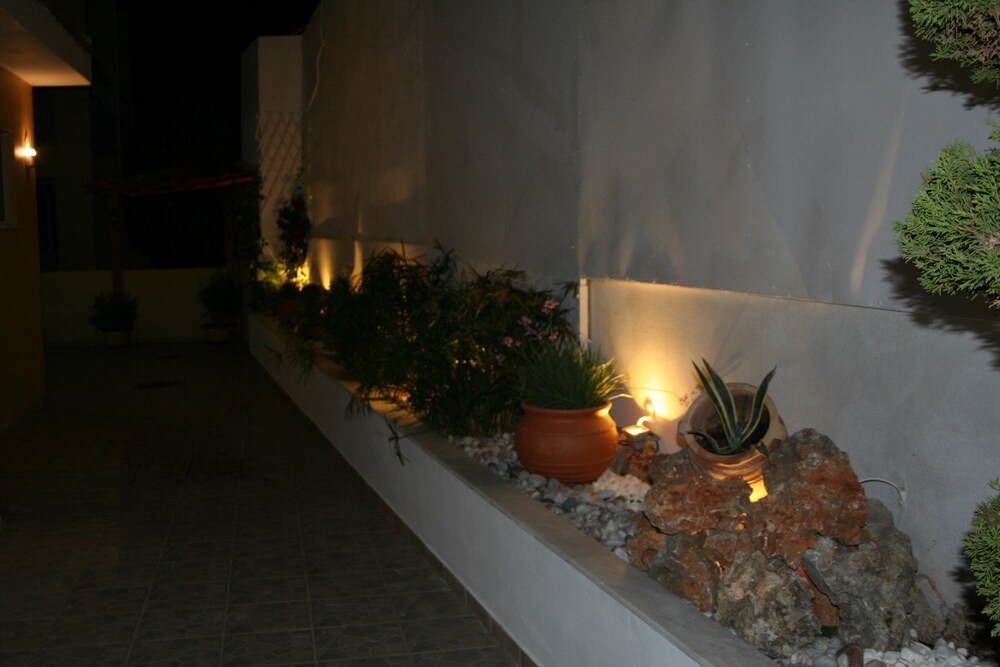 Pantheon Deluxe Apartments 44/47