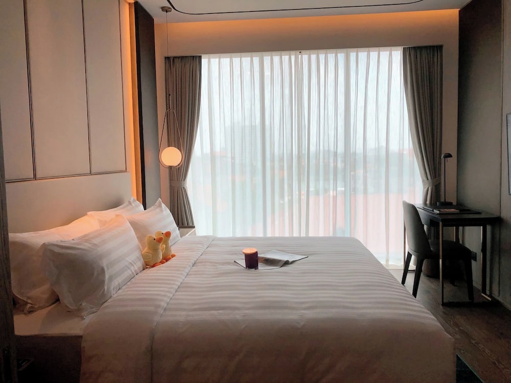 1 BEDROOM, EXECUTIVE, TOWER B