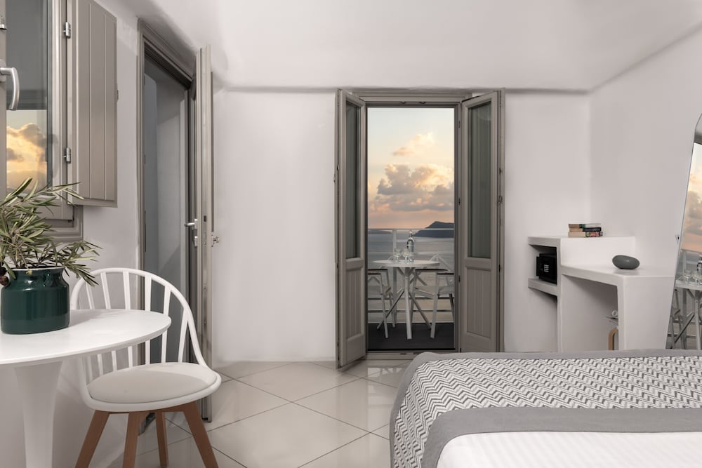 Caldera Premium Villas 14/70