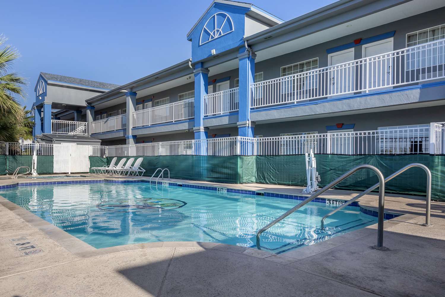 Best Western Anthony/West El Paso 4/42