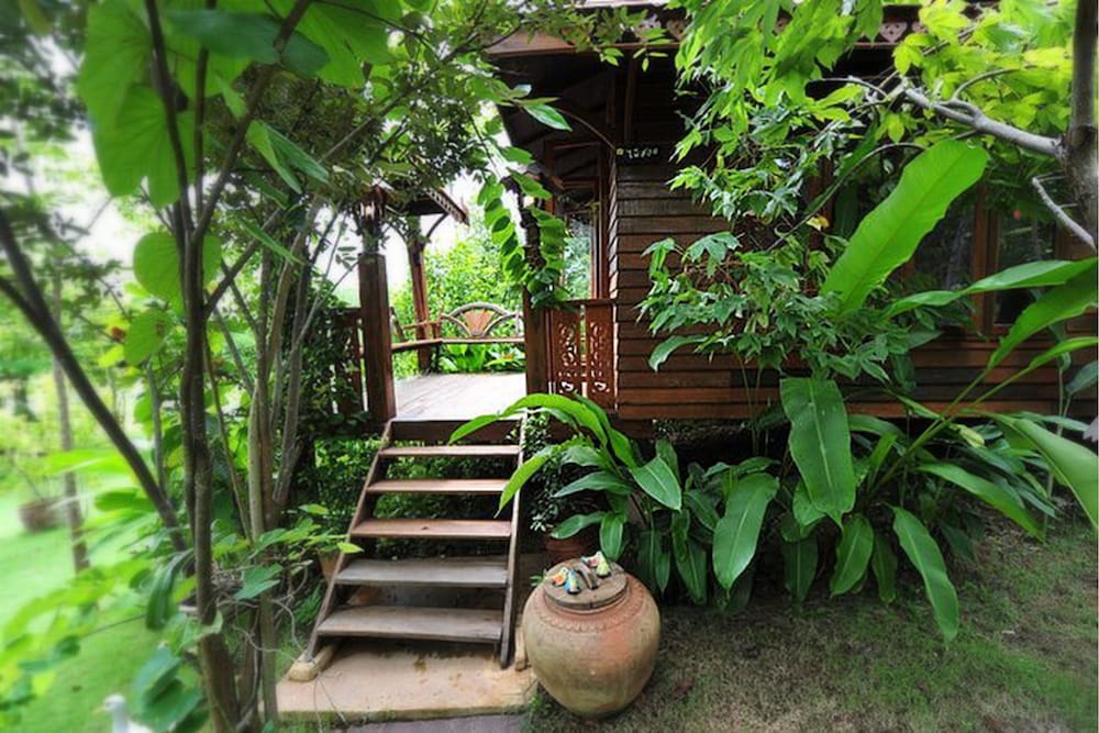 Baan Suan Rojjana 38/49