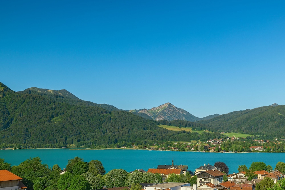 Caro & Selig, Tegernsee, Autograph Collection 45/50