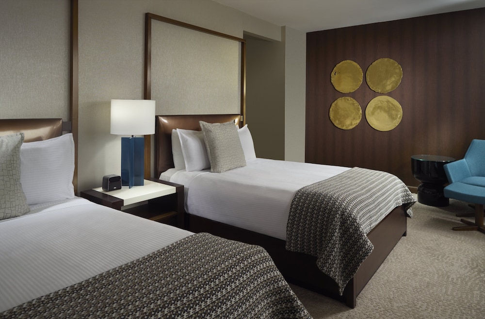 Omni Charlotte Hotel 25/70