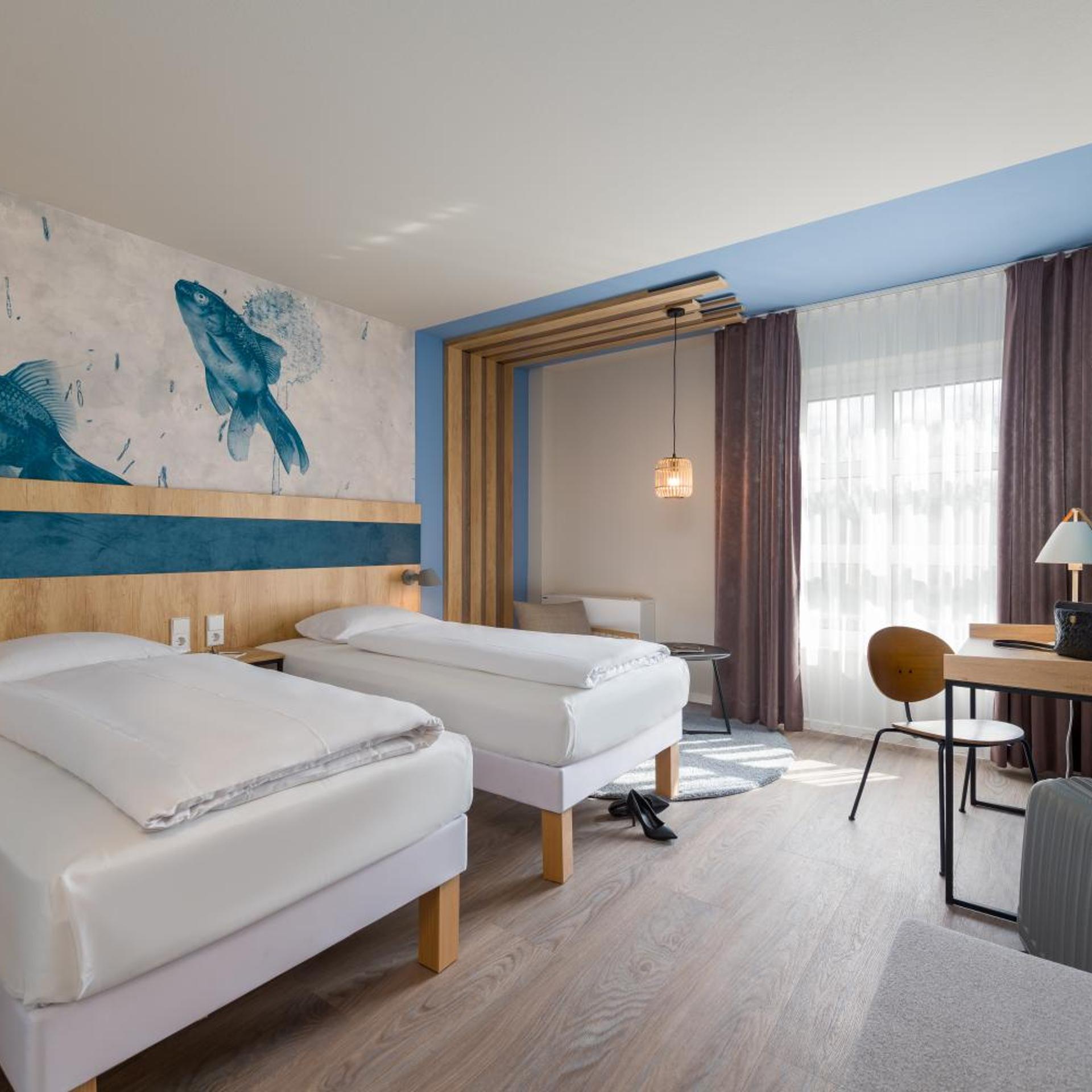 غرفة سوبيريور بسريرين منفصلين بإطلالة على النهر، ibis Styles Regensburg 3/10