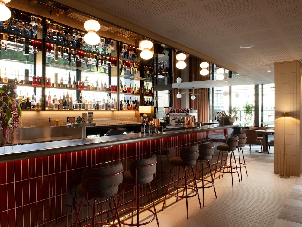 Mercure Melbourne La Trobe Street 35/51