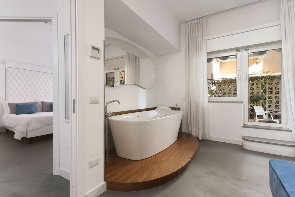 Tasso Suites Sorrento photo1