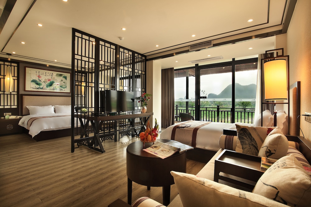 Peach Blossom River Resort 25/50