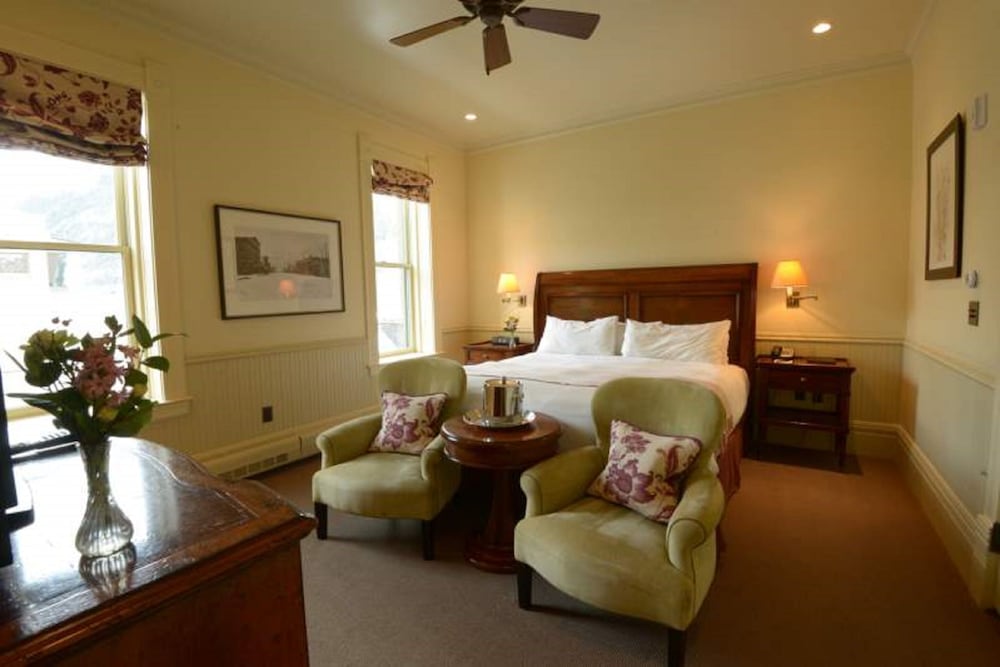 New Sheridan Hotel 13/34