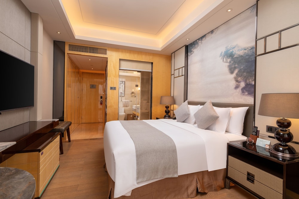 Zhuhai Longzhuda International Hotel 12/29