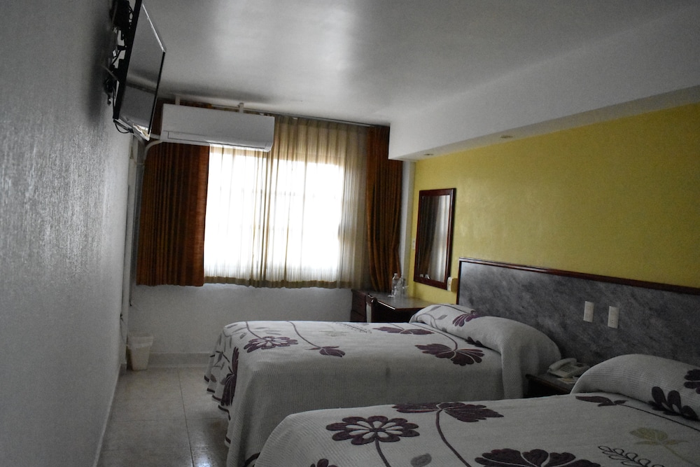Hotel Baluarte 19/73