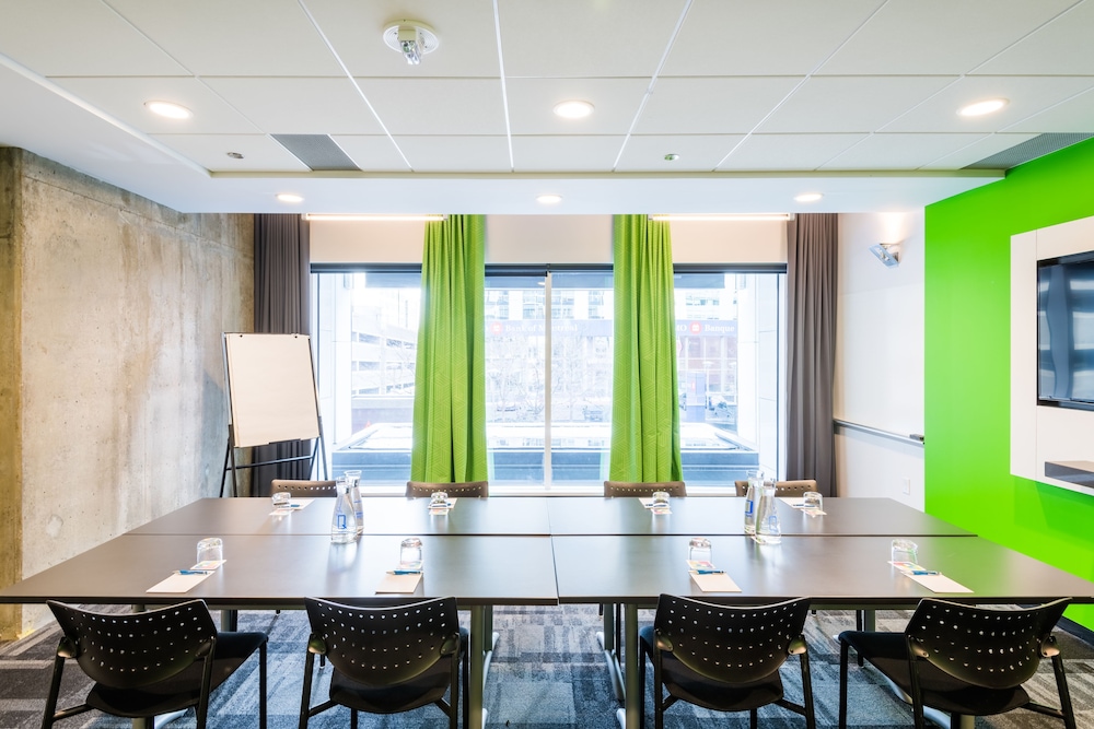 Alt Hotel Ottawa 7/47