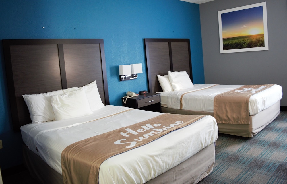Days Inn by Wyndham Montgomery 9/29