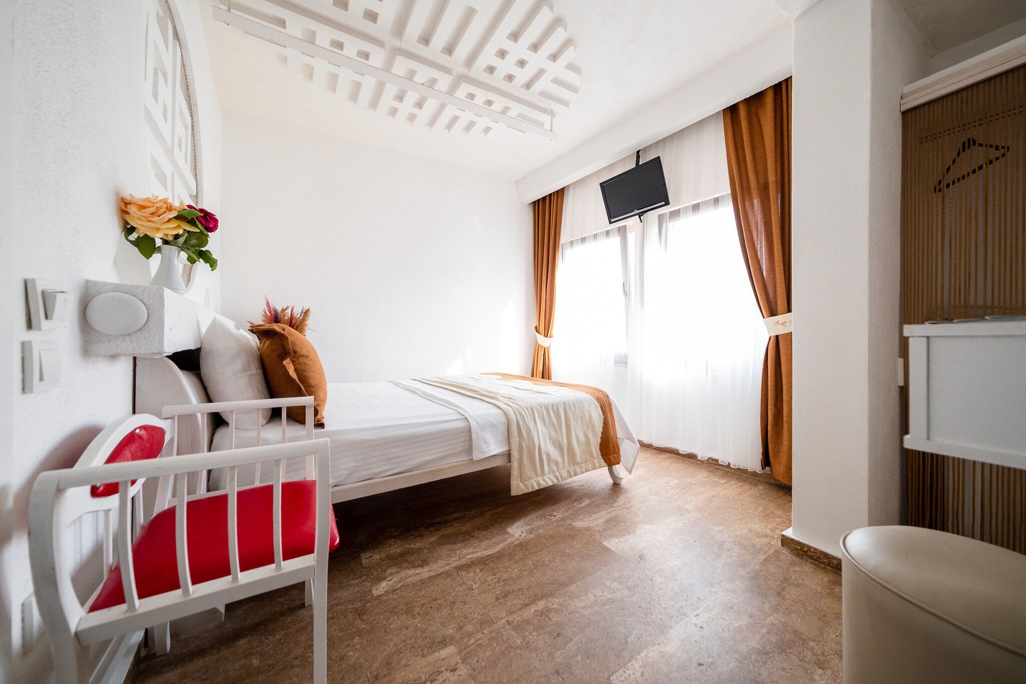 غرفة قياسية بسرير مزدوج، Aksoy Butik Otel 3/6
