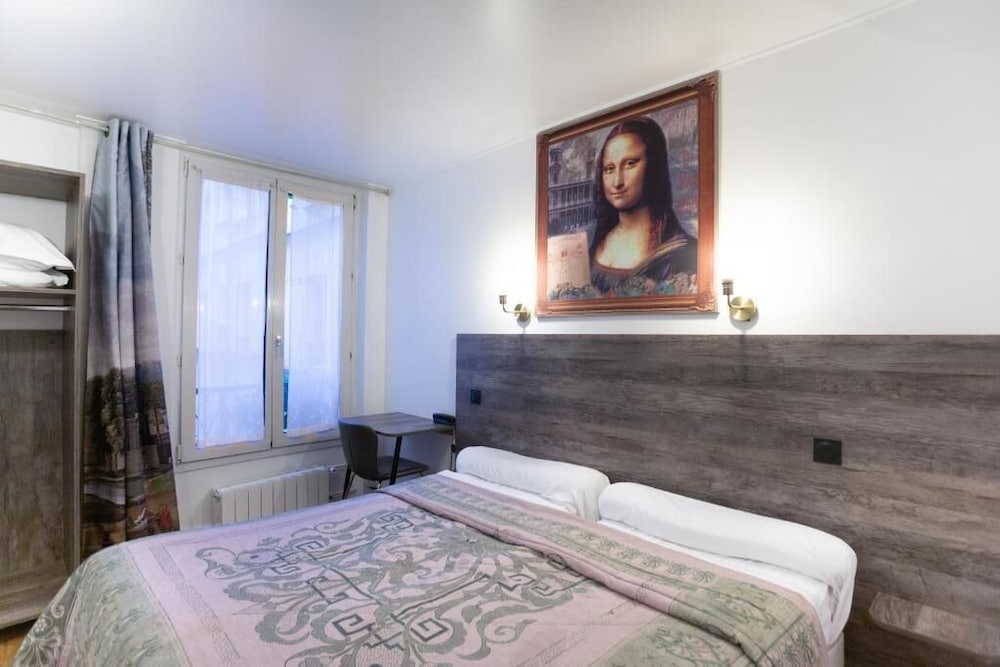 Hotel Leonard de Vinci 24/59