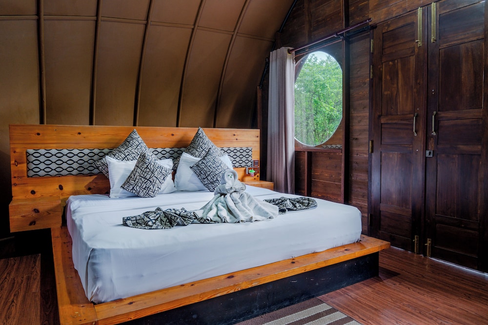 Leopard Nest Luxury Campsite 17/50