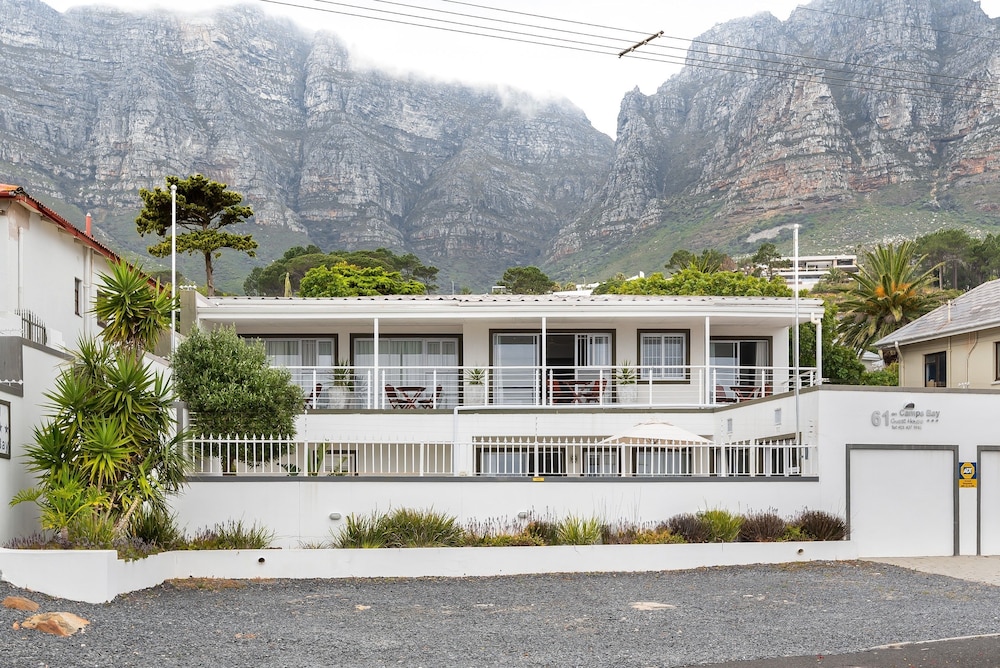 61 On Camps Bay 1/23