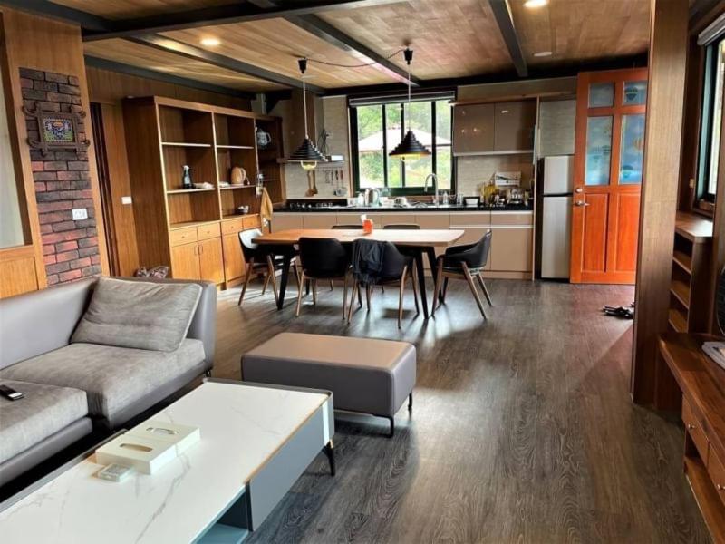 Shiyai Taoyuan B & B 14/30