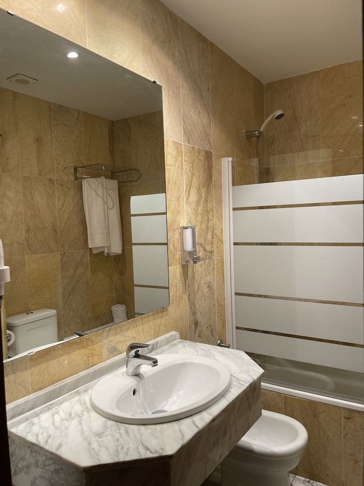 Hotel Trafalgar 41/42