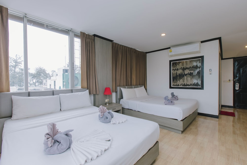 Royal Beach Residence 16/50