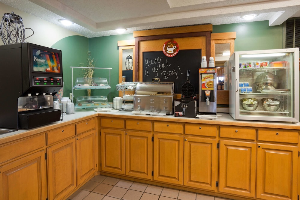 Americinn By Wyndham Little Falls 7/21